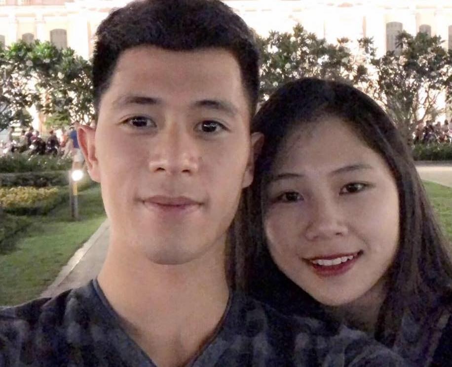 ban gai cau thu yeu kin tieng anh 1