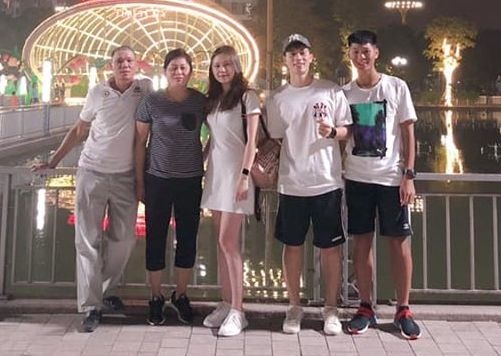 ban gai cau thu yeu kin tieng anh 2