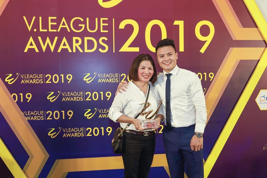 cau thu kin tieng chuyen tinh cam anh 3