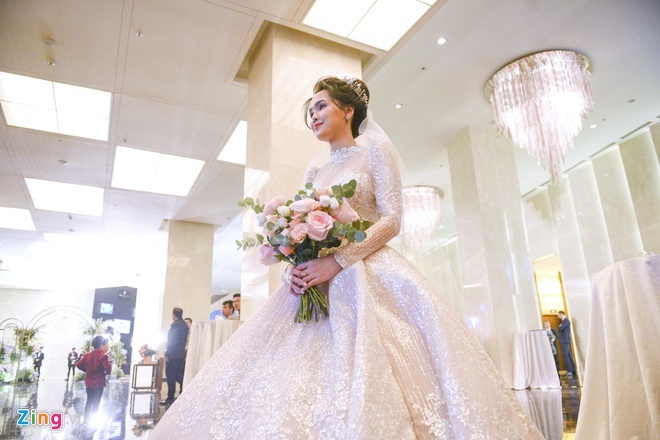 Quynh Anh co dau anh 3