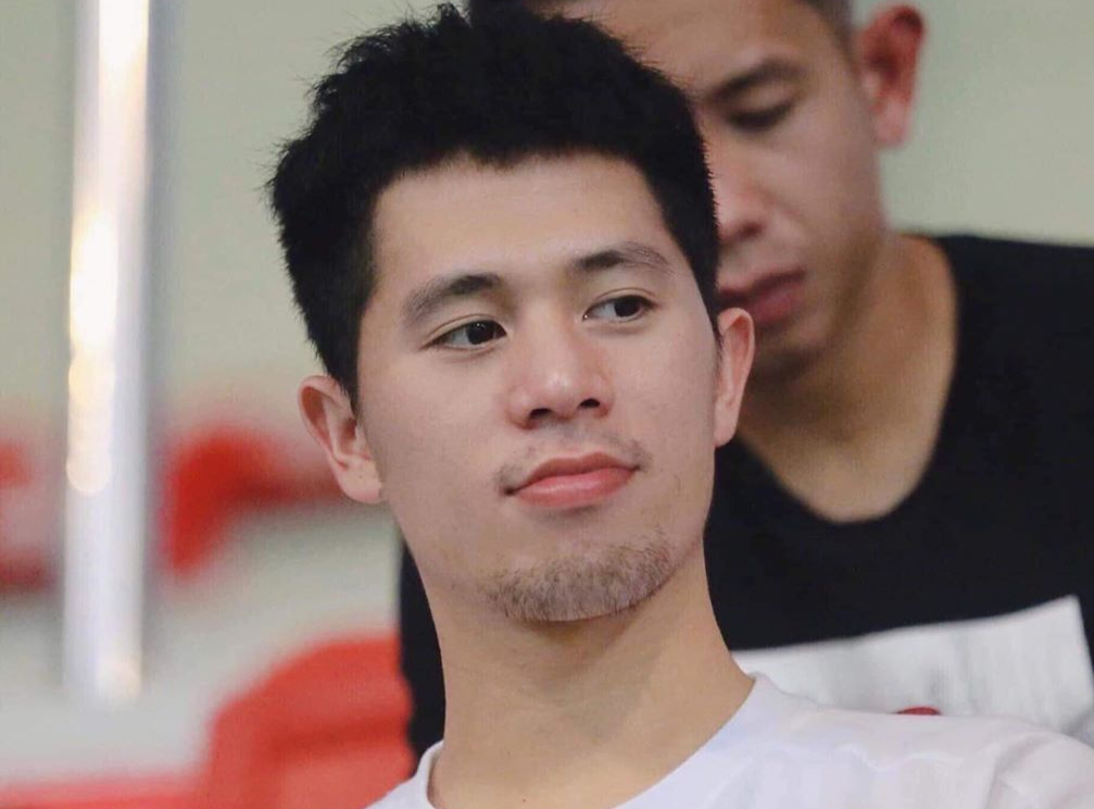 Dinh Trong khoe anh truoc giao thua, tu tin se ruc ro vao nam chan hinh anh