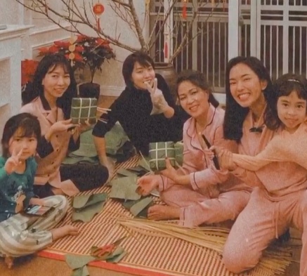 hot girl Viet chieu cuoi nam anh 1