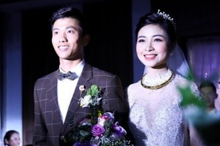 Vo Van Duc chia se cam xuc sau le cuoi: 'Ai noi lay chong kho?' hinh anh