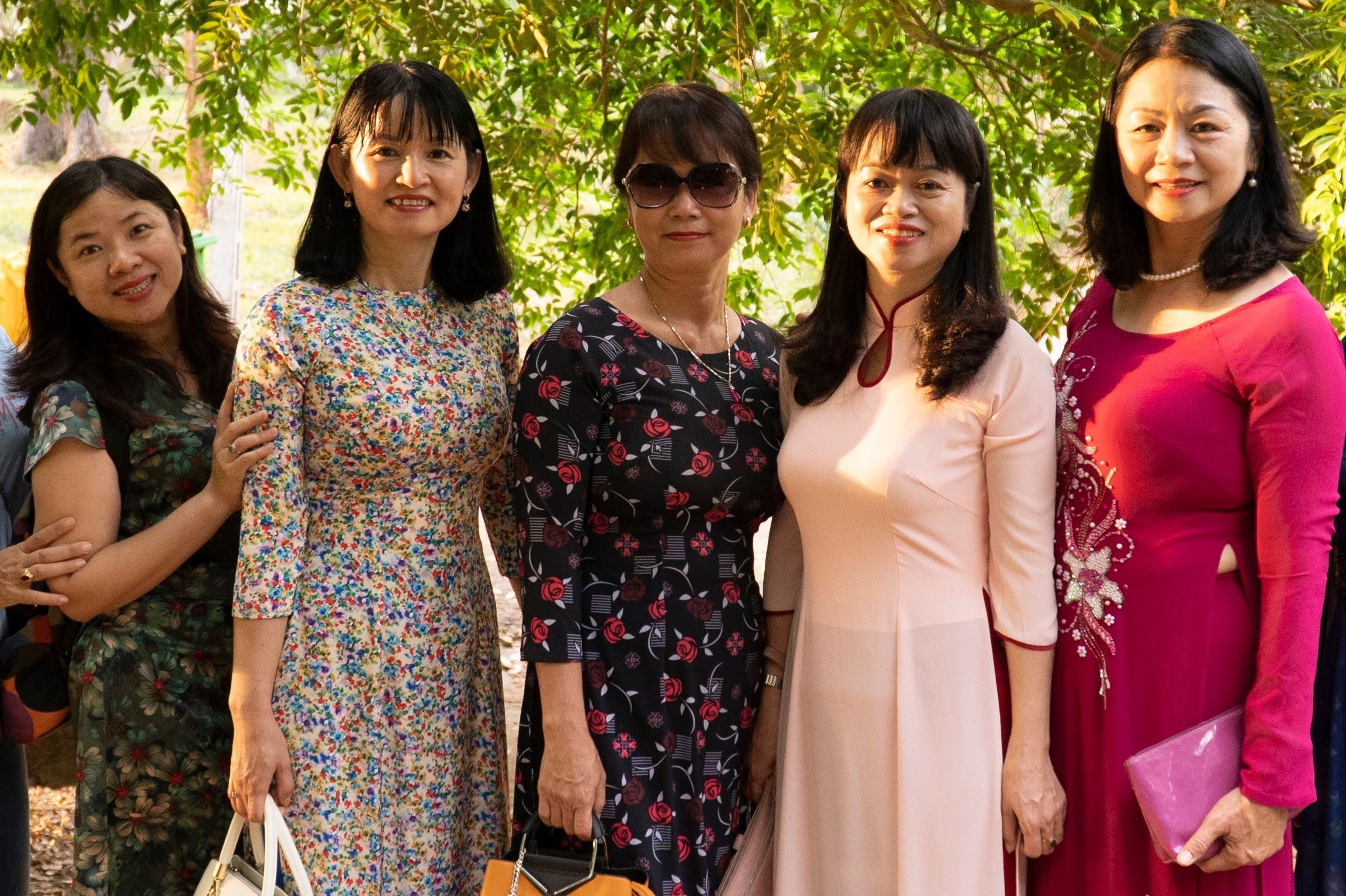 Ky nghi bat tan cua gia dinh co 8 giao vien vi virus corona hinh anh