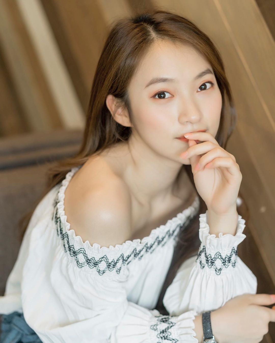 hot girl 7 thứ tiếng ảnh 2 hot girl 7 thu tieng anh 2