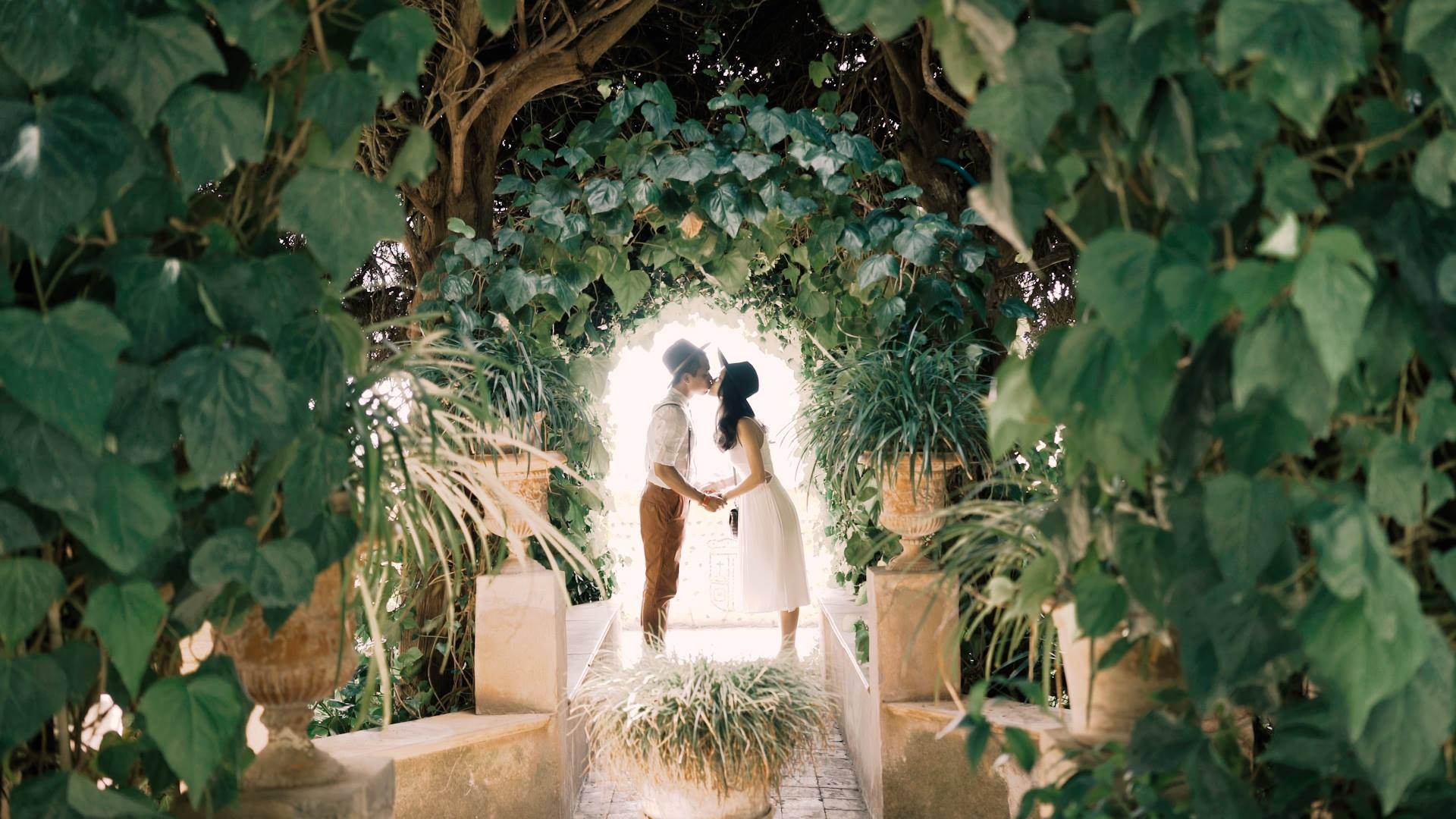 dua con nho di du lich anh 17