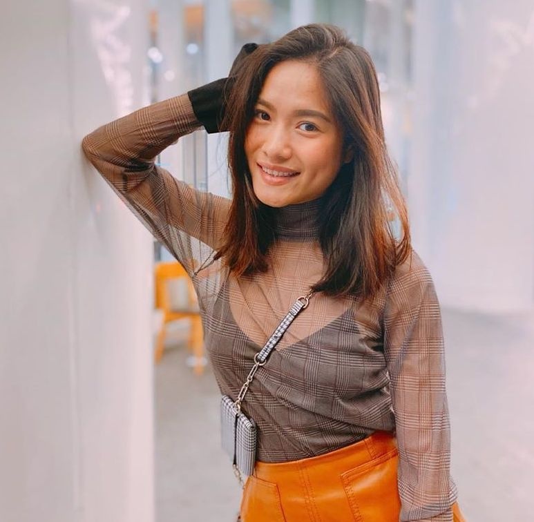 mua nha tau xe anh 1