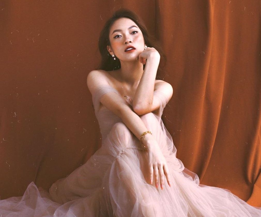 mua nha tau xe anh 5