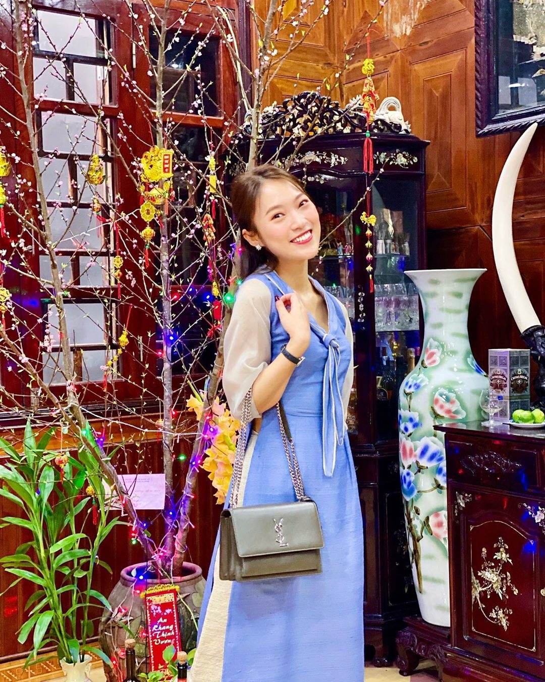 mua nha tau xe anh 6