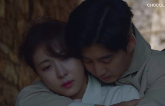 Canh hon cua ban trai Honey Lee va Ha Ji Won hinh anh