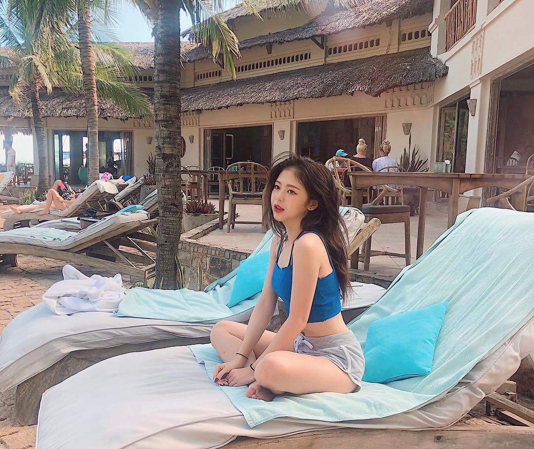 Liz Kim Cuong anh 10