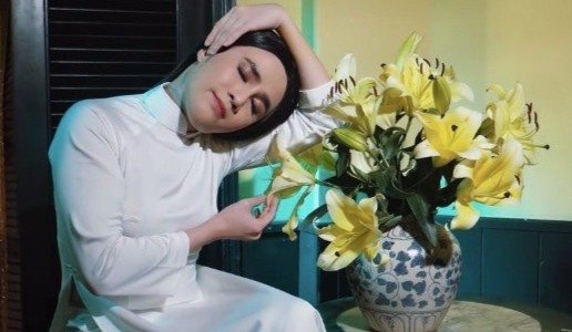 Huynh Lap hat 'Dua co Vy di' tren nen nhac 'Di du dua di' hinh anh