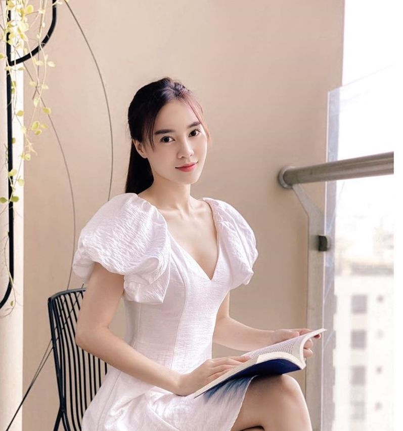 sao Viet lam gi khi het dich anh 9