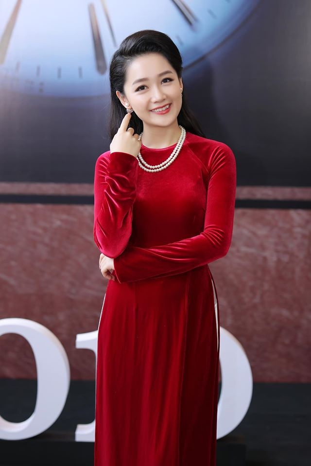 BTV Thời sự Thu Hà ảnh 2 BTV Thoi su Thu Ha anh 2