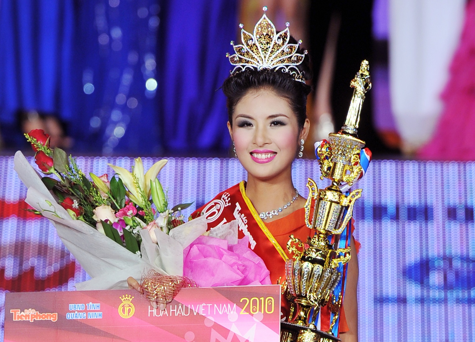 Hoa hau Viet Nam anh 14