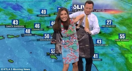 su co trang phuc khi len song anh 9