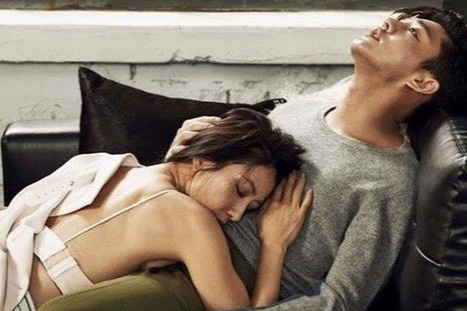 Bo anh tung gay tranh cai cua Kim Hee Ae va sao nam kem 20 tuoi hinh anh