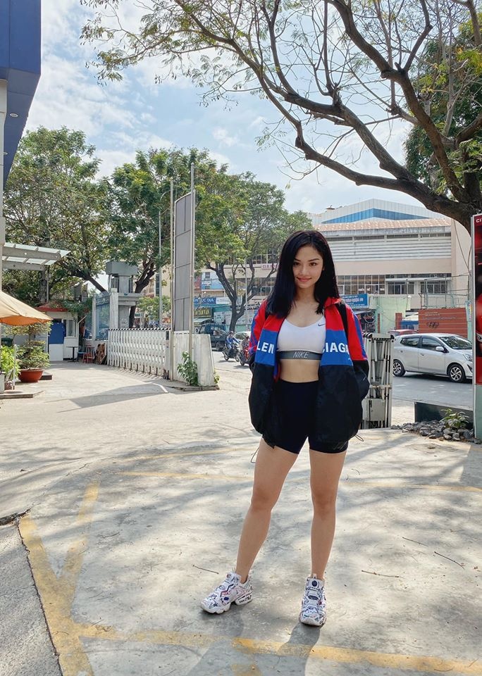 Miu Lê khoe body ảnh 3 Miu Le khoe body anh 3