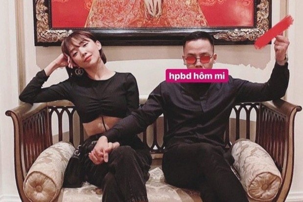 Hoang Touliver lan dau dang anh nam tay Toc Tien hinh anh