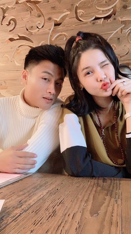 hon nhan cua cau thu nguoi mau anh 6