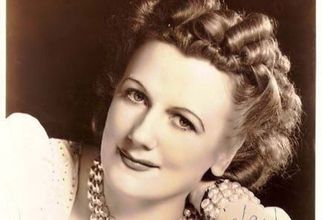 So phan bi tham cua ngoi sao dien anh dau tien tren the gioi hinh anh