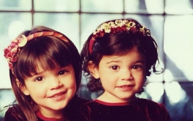 2 chi em nha Jenner anh 1