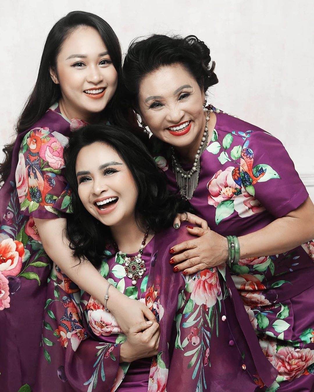 con gai nghe si anh 9