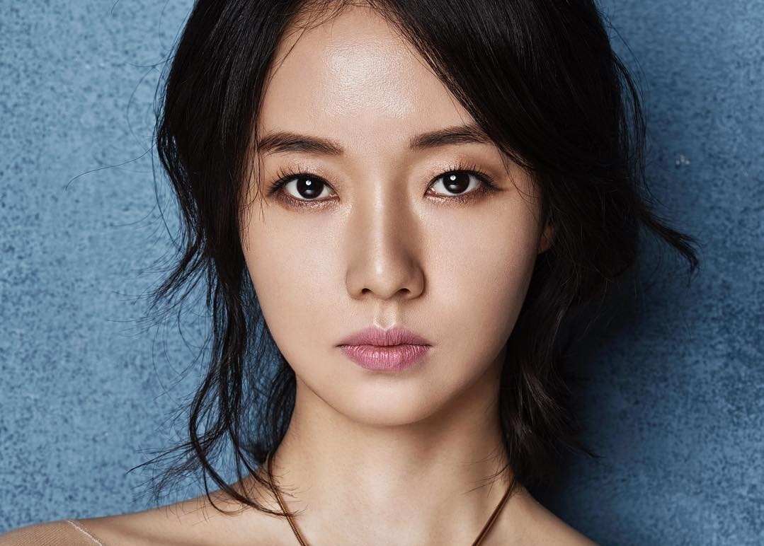 My nhan chua tung that bai o showbiz Han, cuoi 'fan ruot' la ai? hinh anh