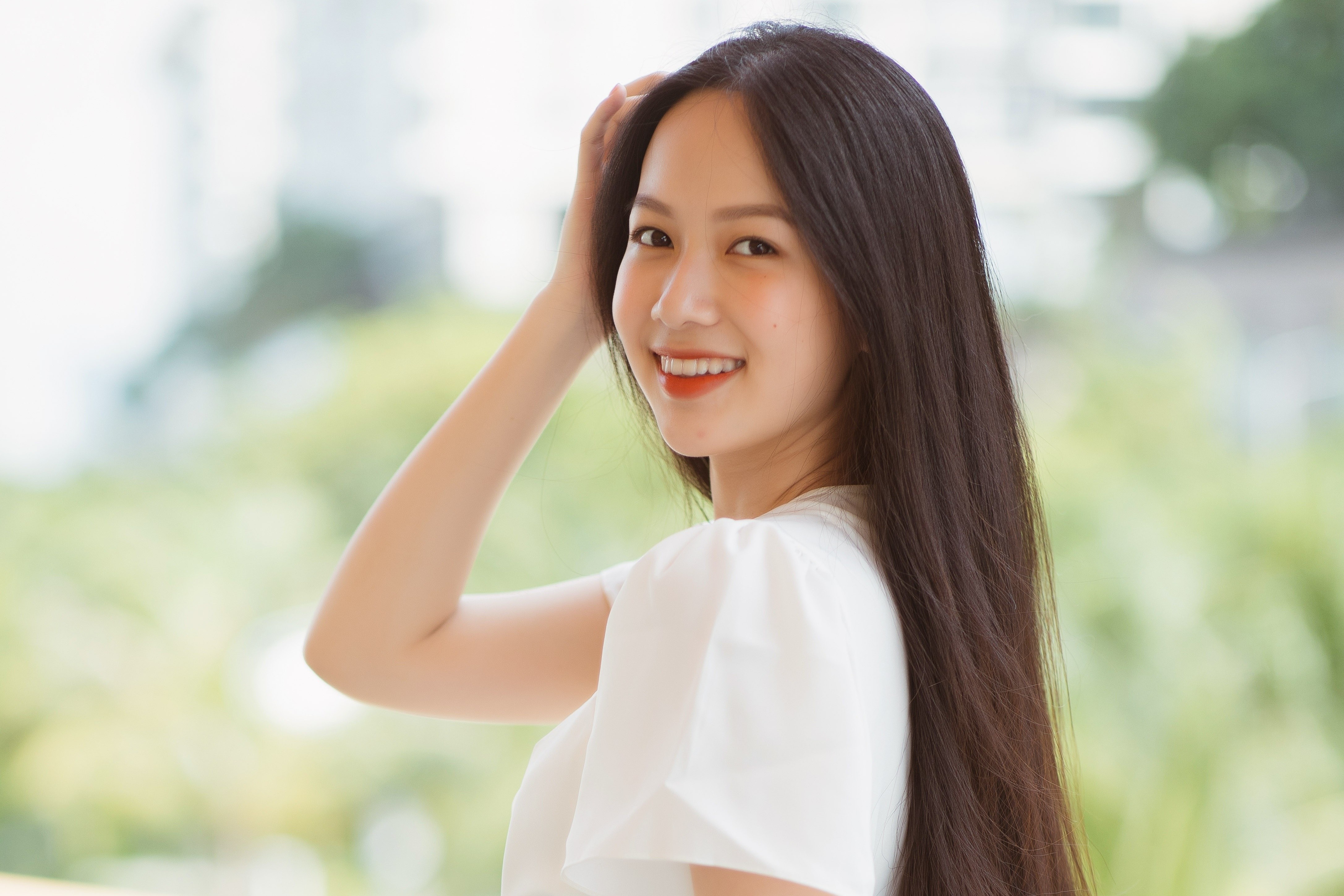 Thi sinh 10X tu tin ve ngoai hinh khi du thi Hoa hau Viet Nam 2020 hinh anh