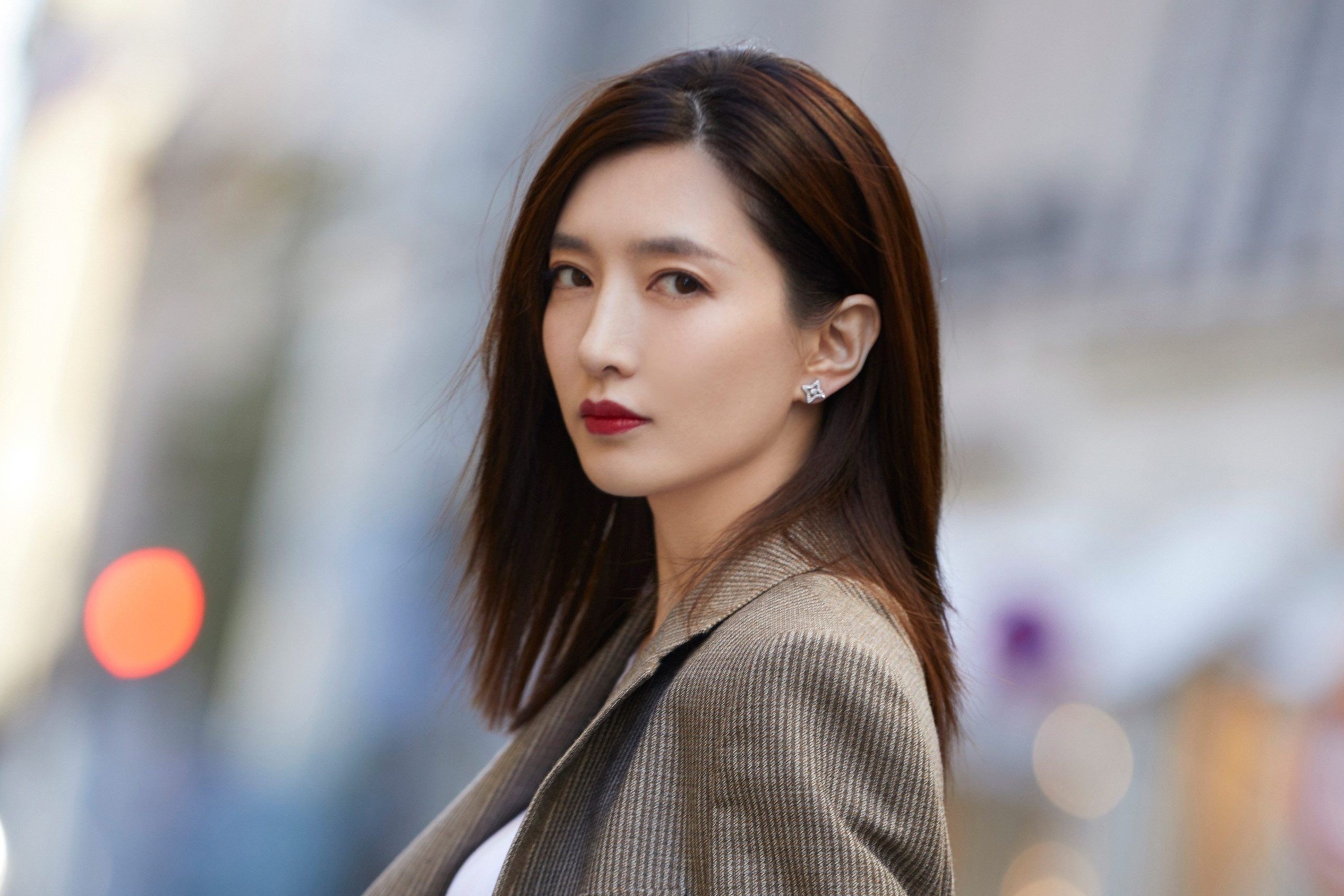 Giang So Anh bay to quan diem yeu dan ong 'khong co gi trong tay' hinh anh