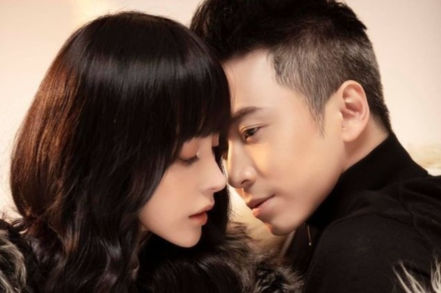 Karik benh vuc ban gai Bella Q hinh anh