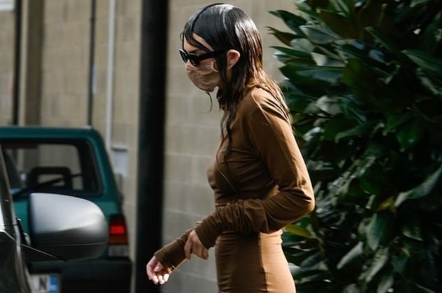 Kendall Jenner mac ky la xuong pho hinh anh