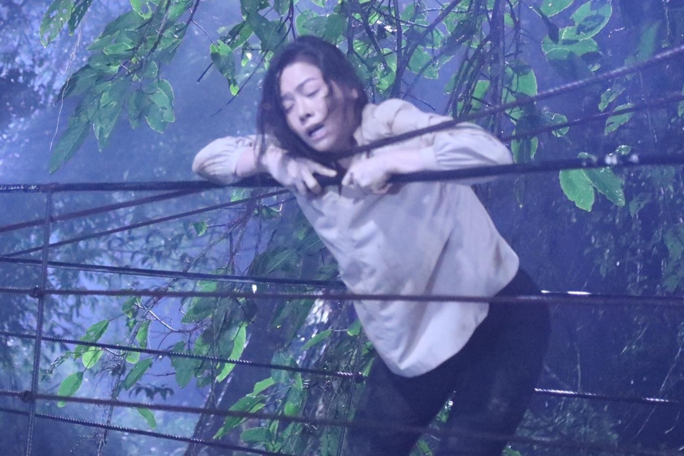 'Vua banh mi' tap 12: Huu Nguyen tan mat thay me bi bat coc hinh anh