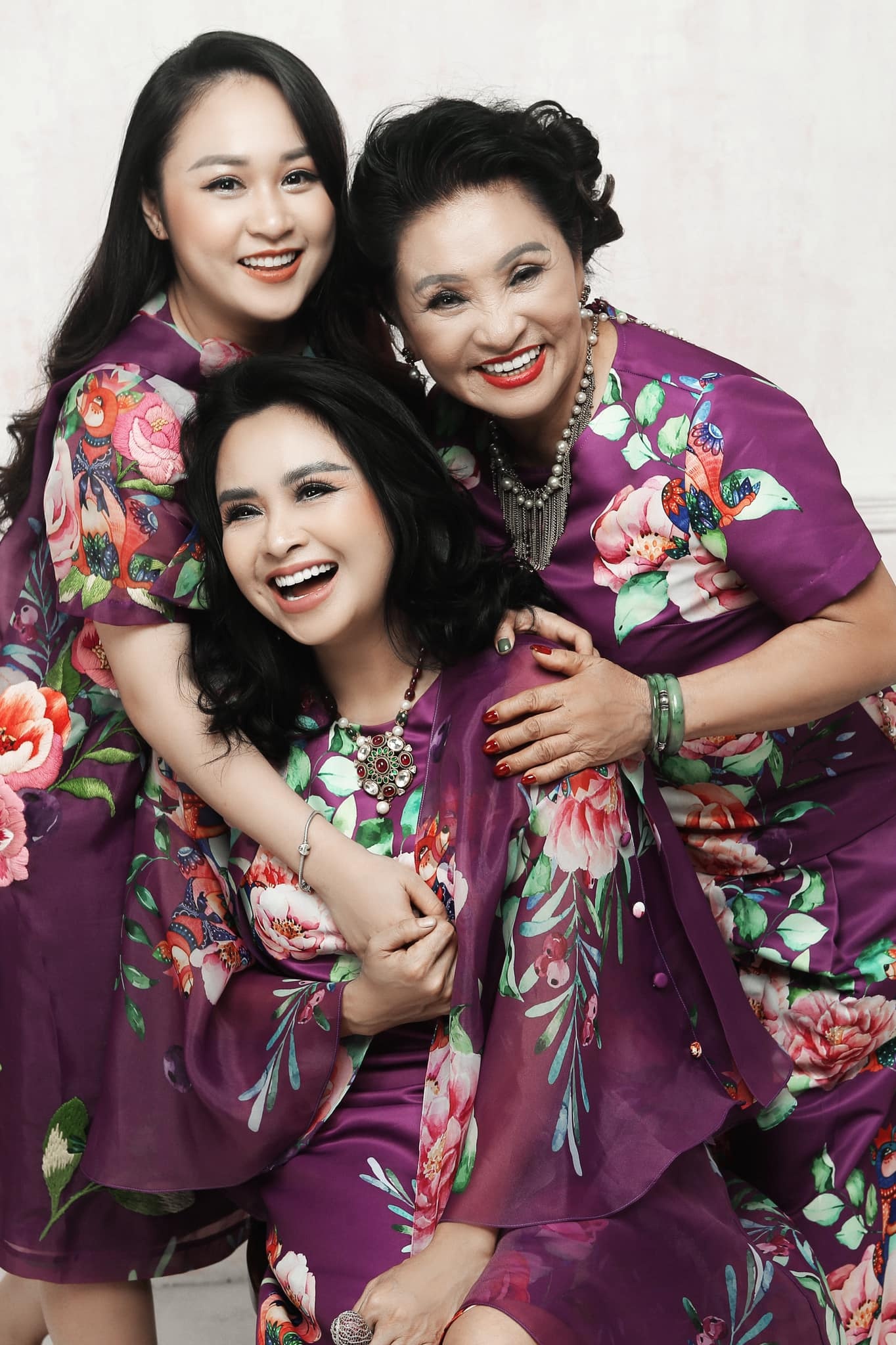 ca si Thanh Lam va ban trai anh 7