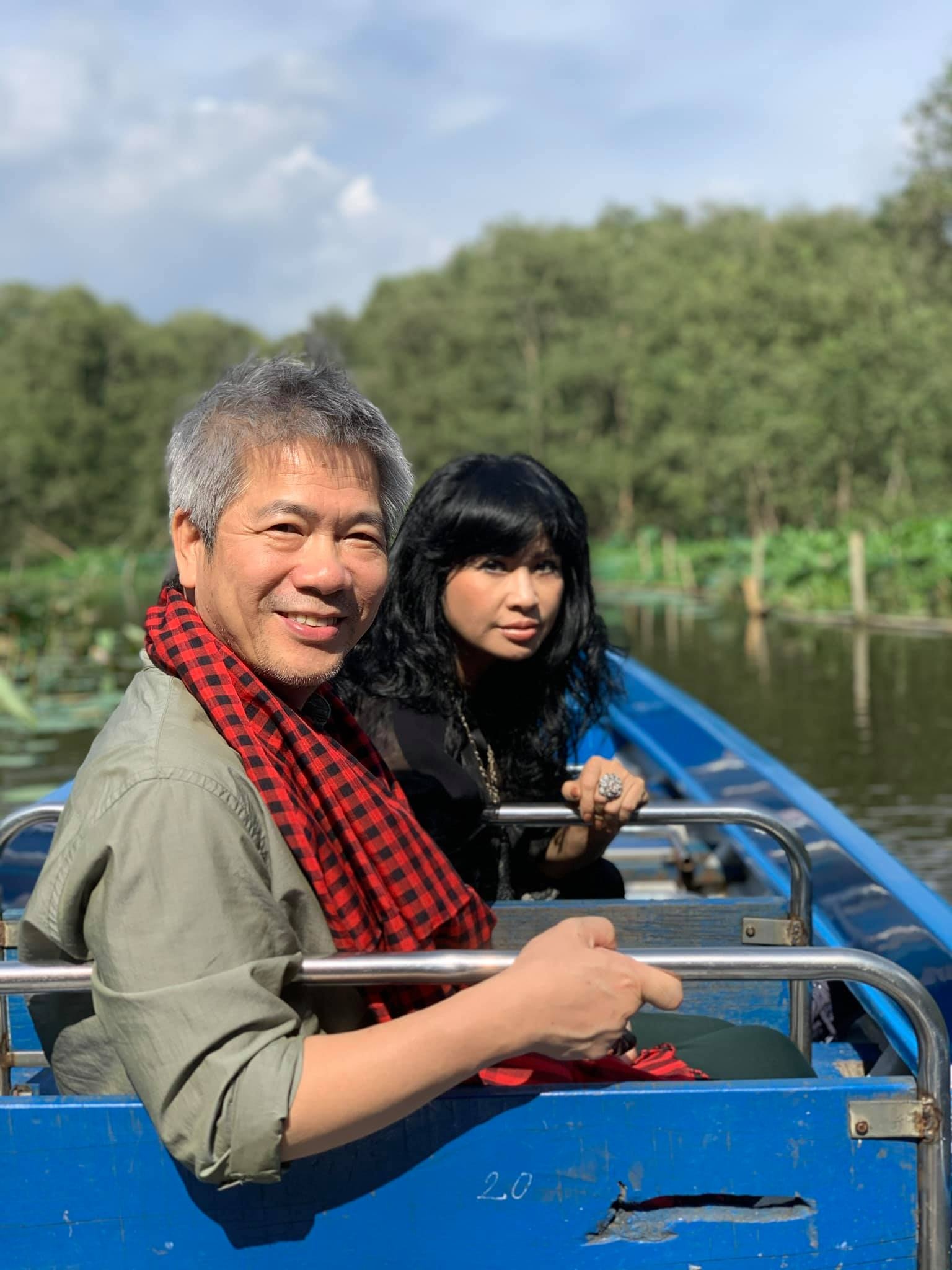 ca si Thanh Lam va ban trai anh 1