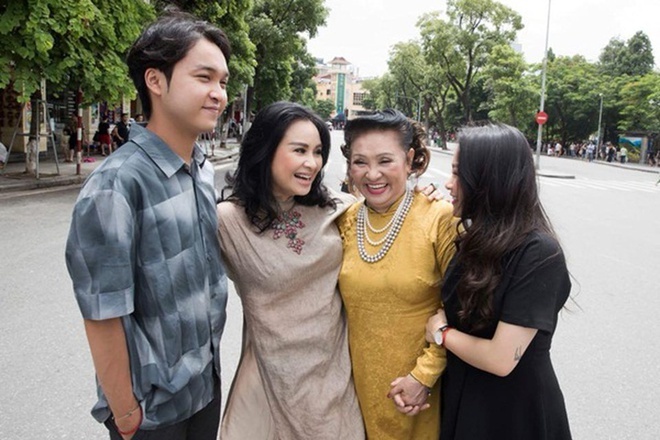 ca si Thanh Lam va ban trai anh 8