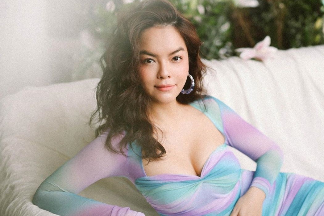 Pham Quynh Anh muon H.A.T tai hop hinh anh