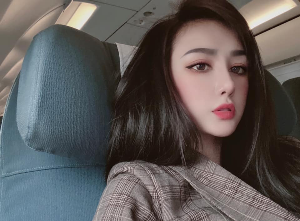 nhan sac ban gai Karik anh 3