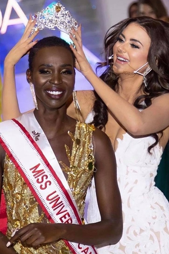 Hoa hau Hoan vu Canada 2020 anh 1