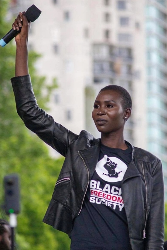 Hoa hau Hoan vu Canada 2020 anh 8