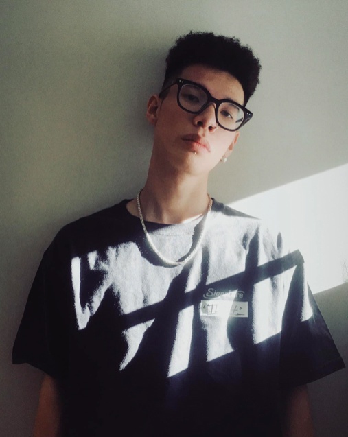 Hoc van thi sinh Rap Viet anh 1