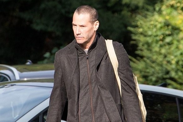 Keanu Reeves cao troc dau hinh anh