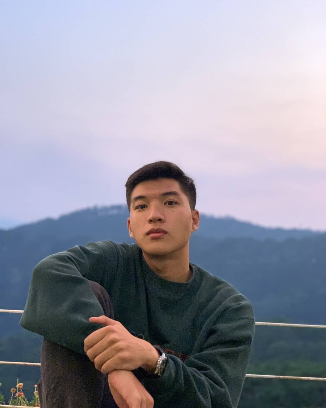 hoc van thi sinh King of Rap anh 2