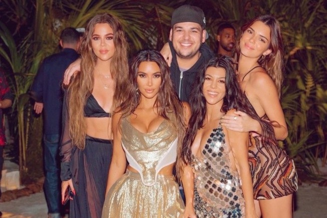 Kim Kardashian chi 1 trieu USD thue may bay nhan dip sinh nhat hinh anh