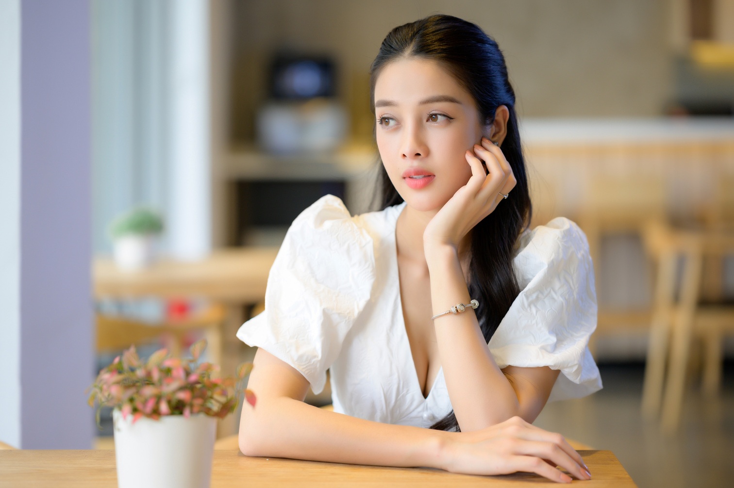 My Duyen vao vai Kieu anh 3