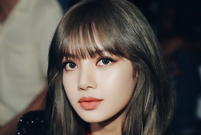 Chuyen gia giai thich vi sao toc mai cua Lisa co gia 10 ty won hinh anh