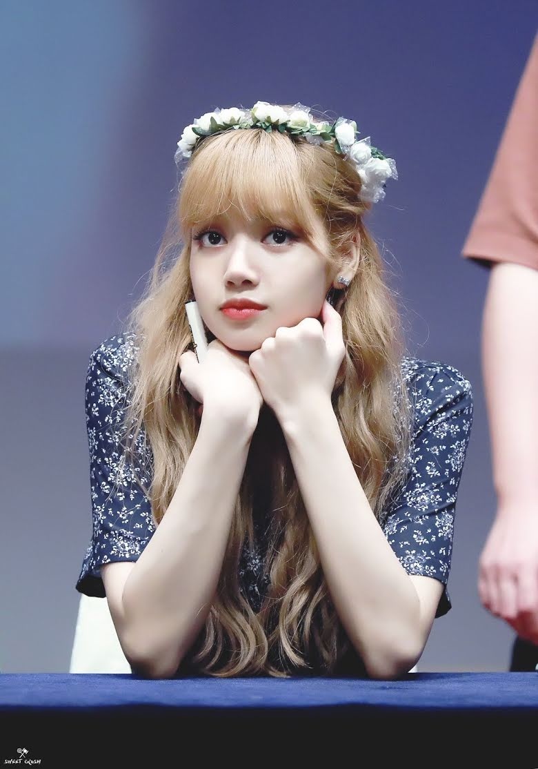 Lisa BlackPink ảnh 4 Lisa BlackPink anh 4
