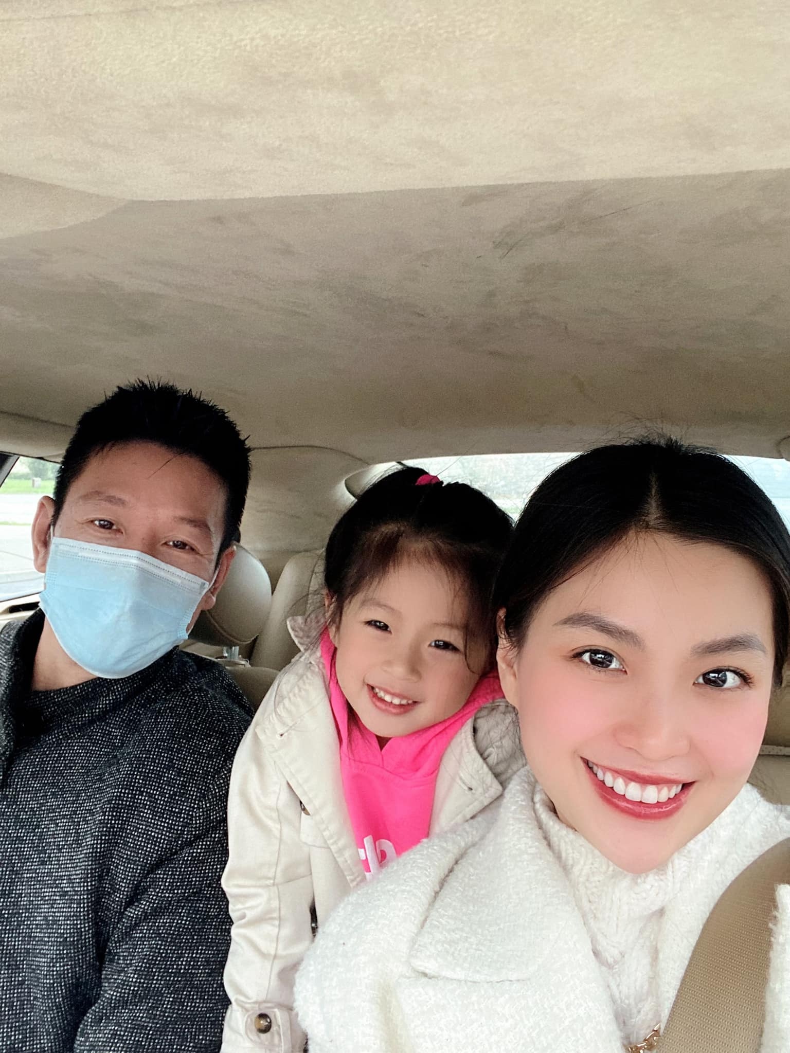 Á hậu Diễm Trang về nước ảnh 1 A hau Diem Trang ve nuoc anh 1