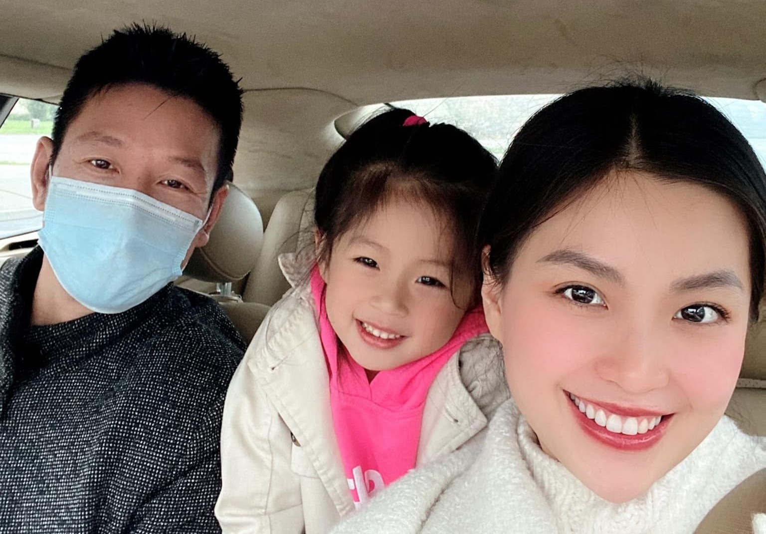 A hau Diem Trang ve nuoc sau 9 thang ket o Ba Lan vi dich Covid-19 hinh anh