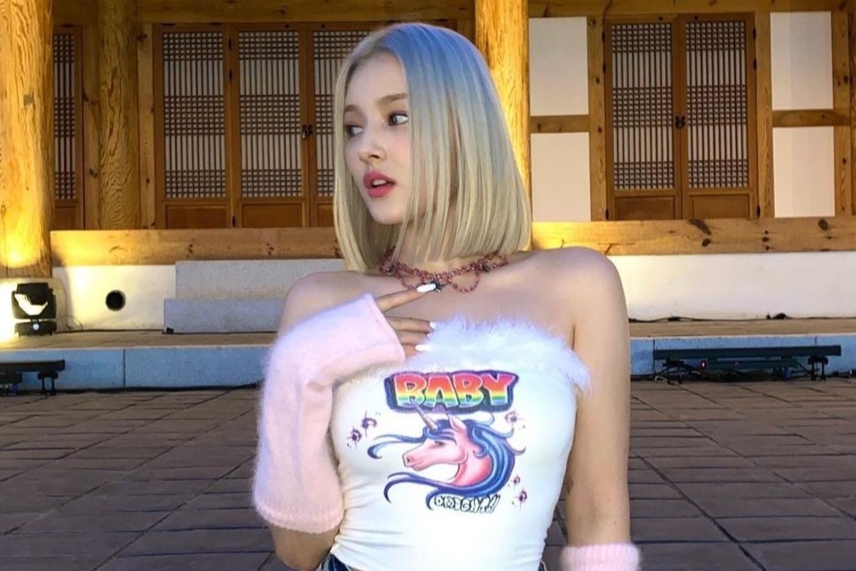 'Thien than lai' Nancy goi cam voi ao quay hinh anh